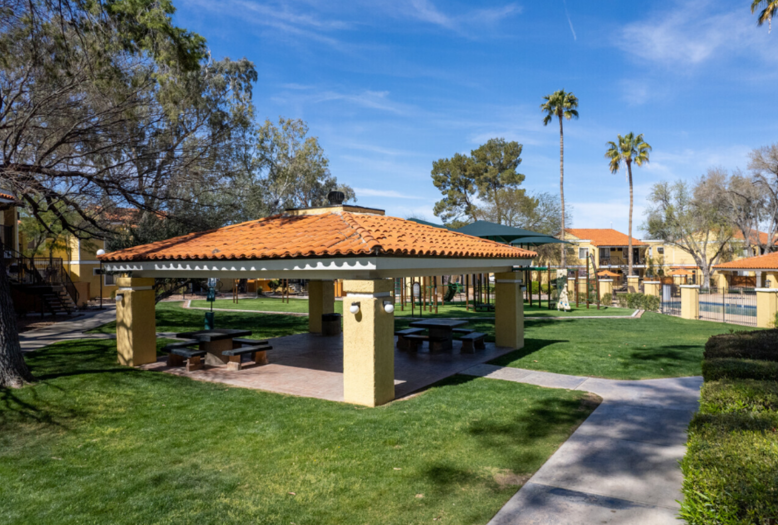 Tucson Apartment: 1881 East Irvington Road