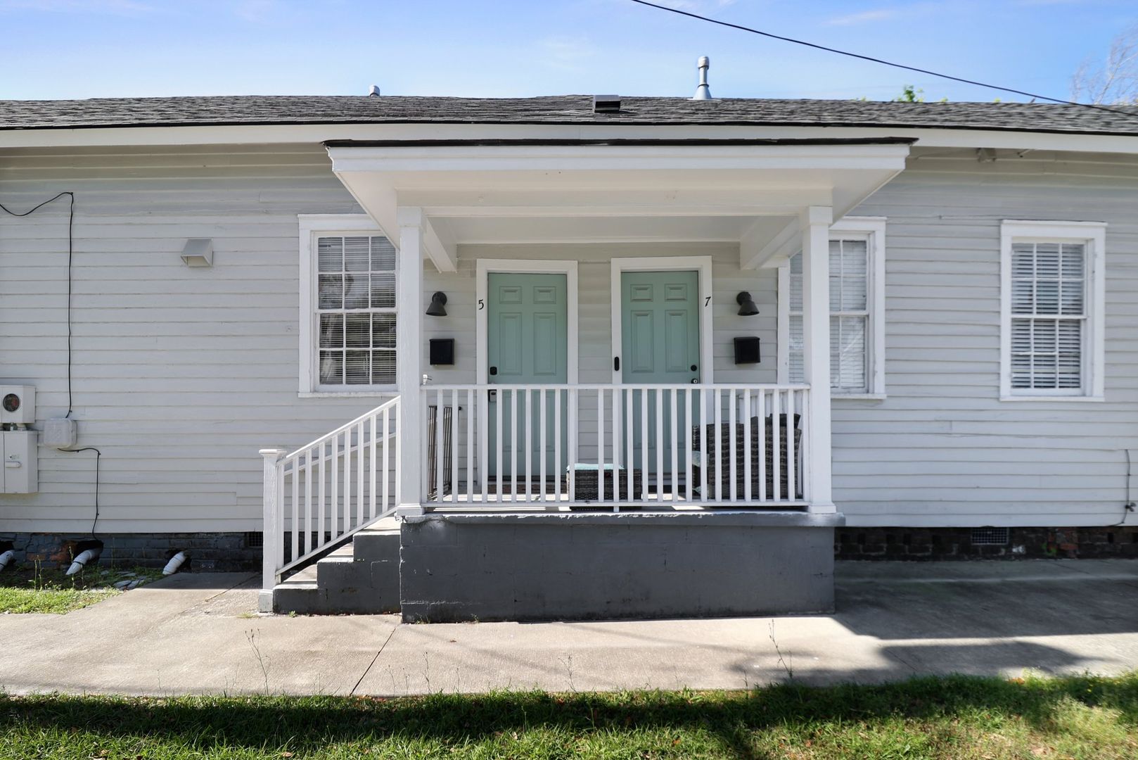 Savannah Apartment: 7 Pearl St