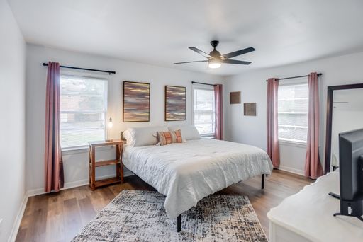 Charming Furnished 2BR/1BA in Midtown Savannah – Close to Everything! Unit 2 – photo 1