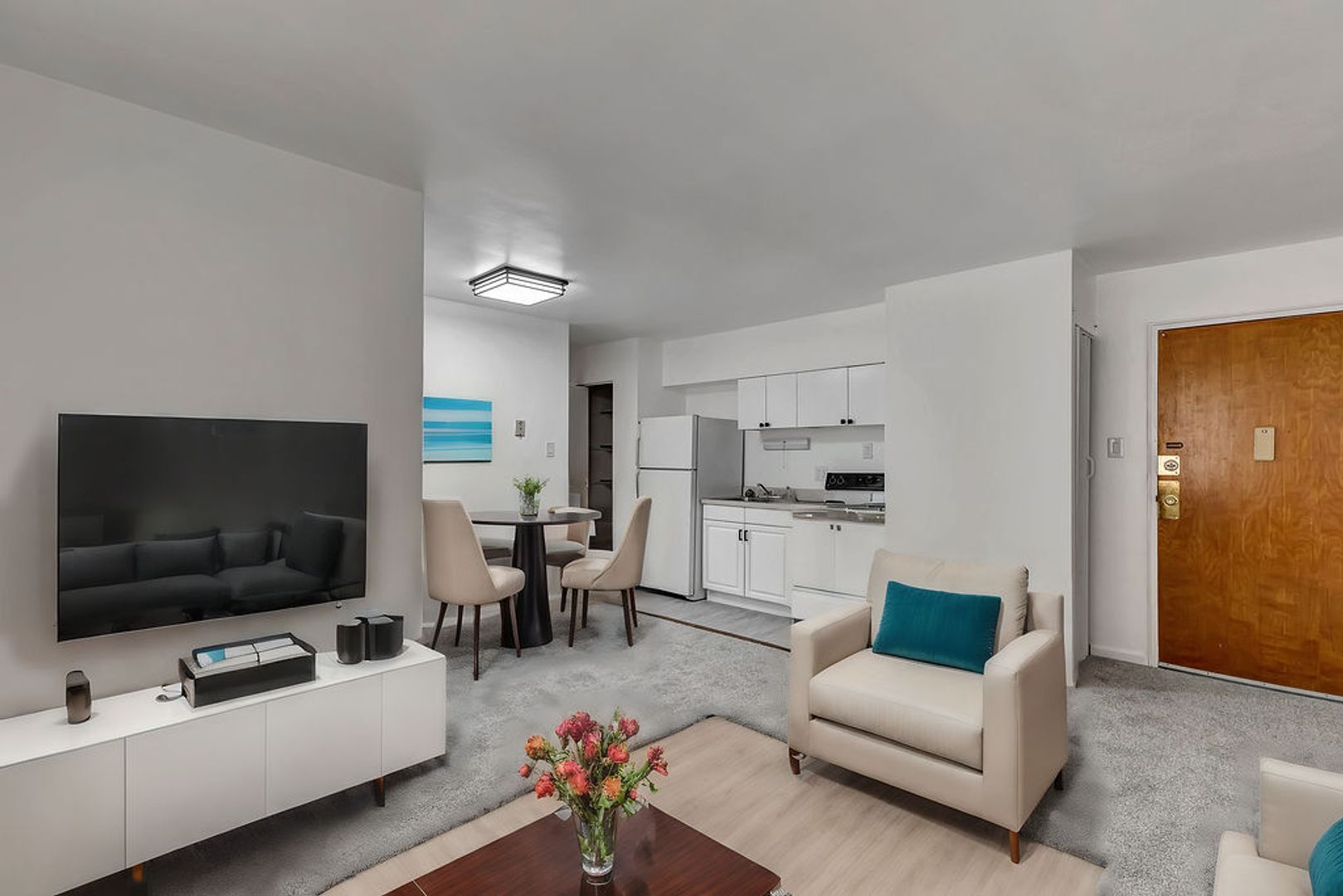 Cincinnati Apartment: 3302 Camvic Terrace