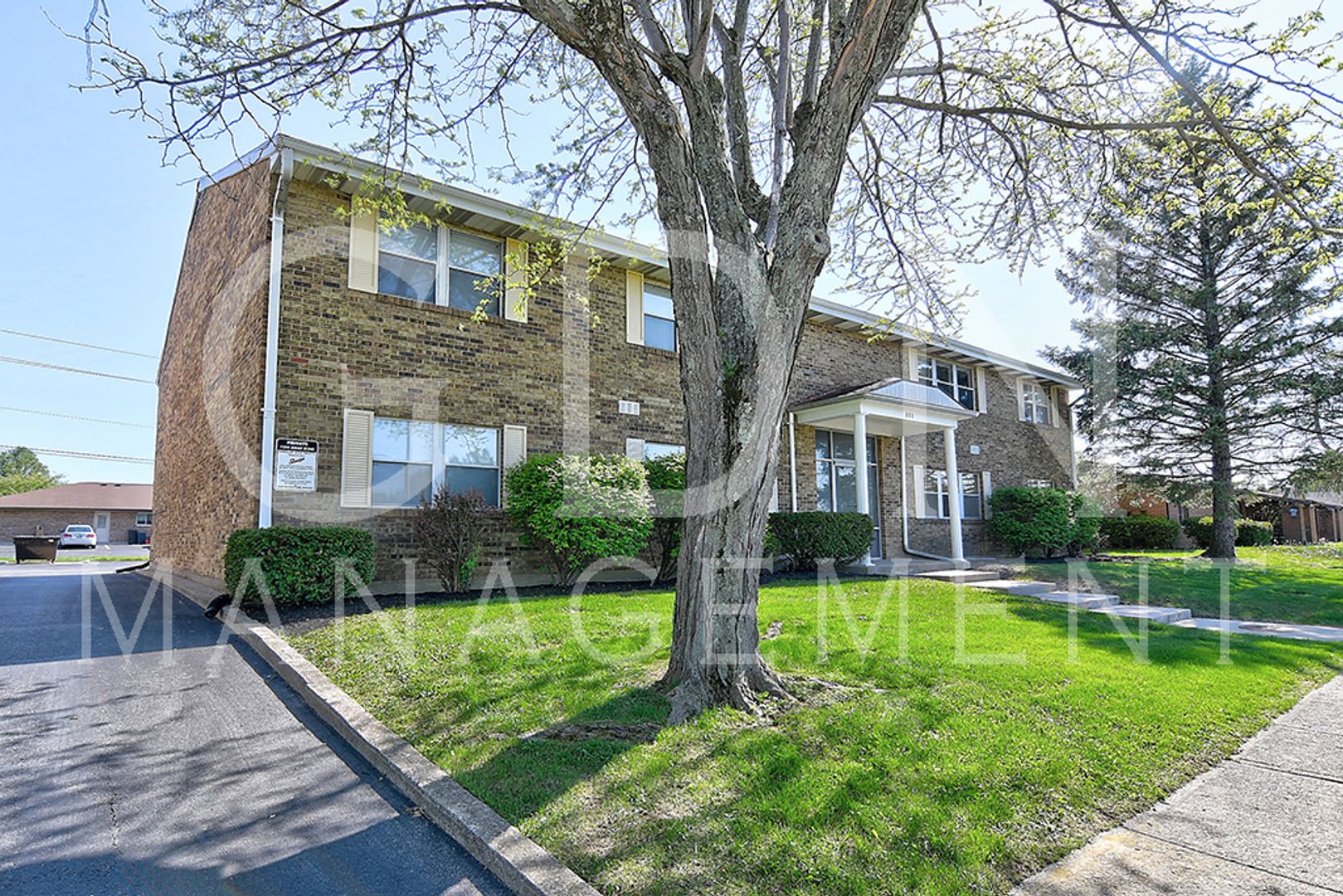 Vandalia Apartment: 840 West Alkaline Springs Road