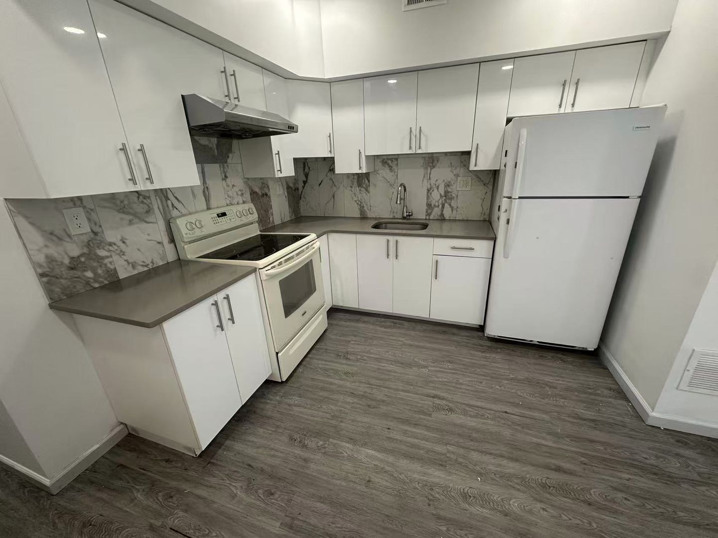 Philadelphia Apartment: 915 Washington Av