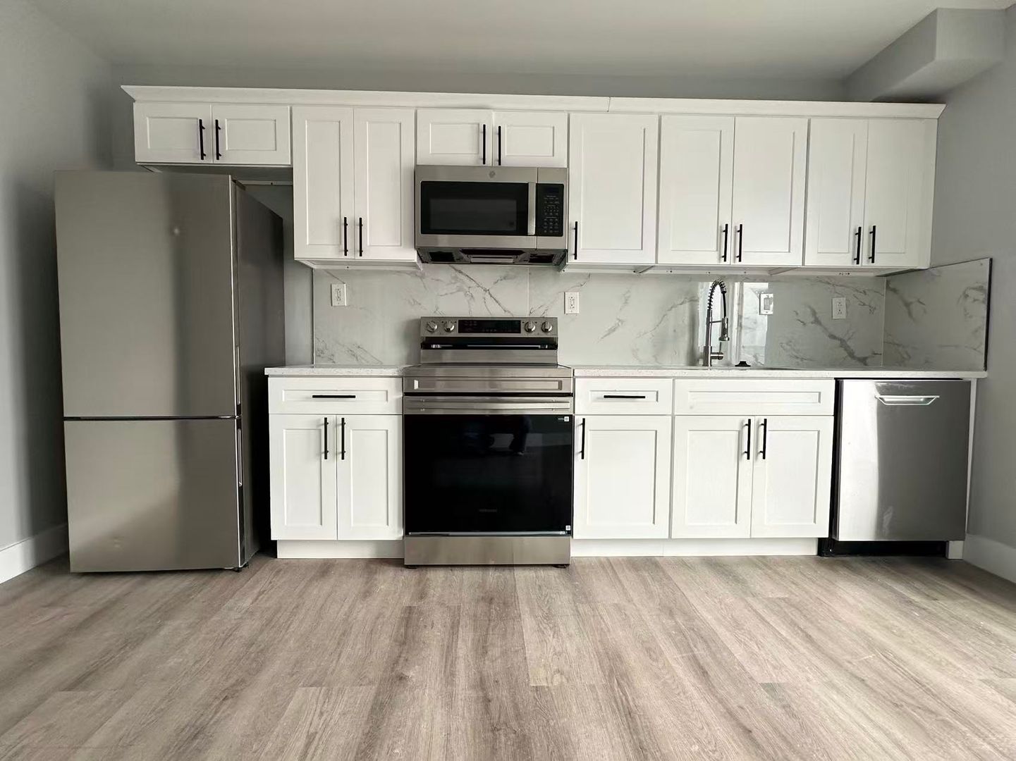 Philadelphia Apartment: 1407-11 Point Breeze Ave