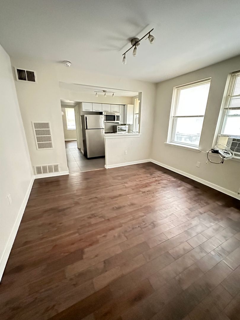 Philadelphia Apartment: 1428 W Master St.