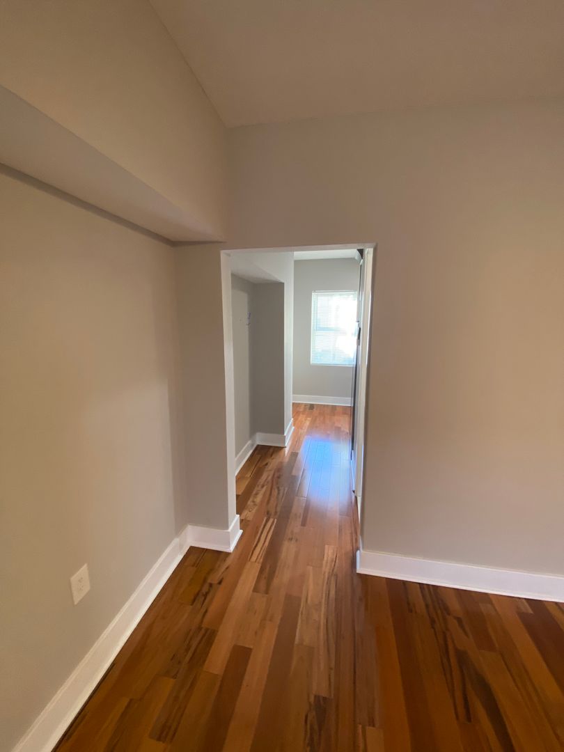 Philadelphia Apartment: 310  Dickinson St