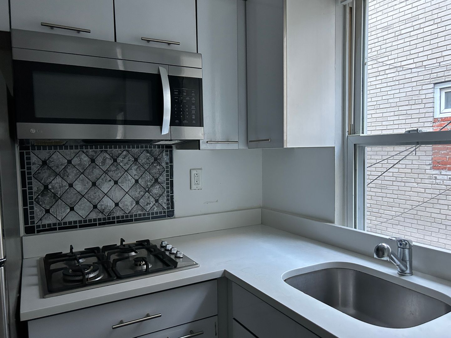 Philadelphia Apartment: 1428 W Master St.