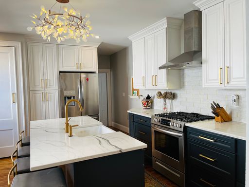 A bright, beautifully finished home in Portland’s West End – photo 1