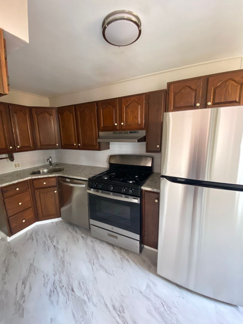 philadelphia House: 7924 Marsden Street