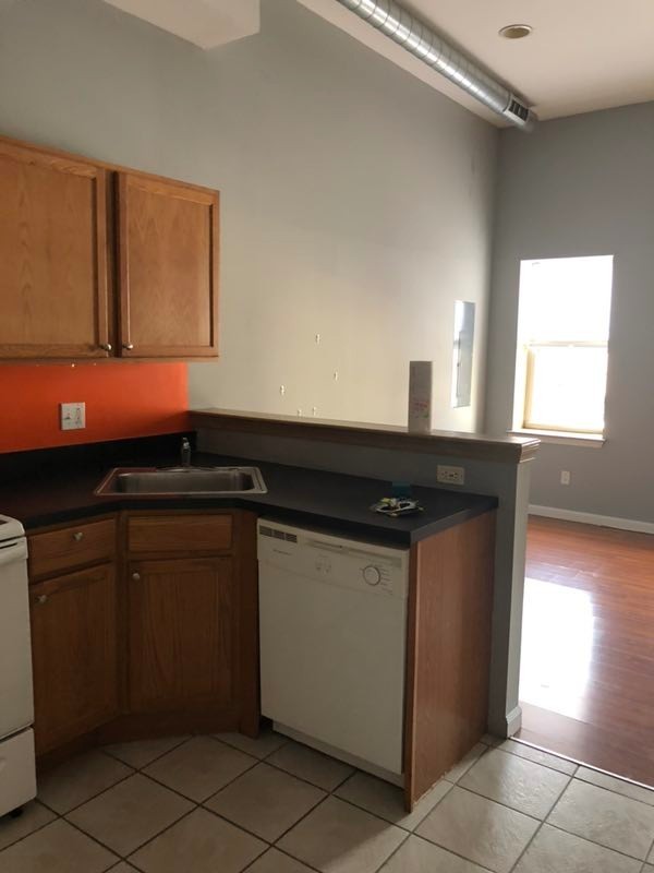 Philadelphia Apartment: 1311 N 15th St.