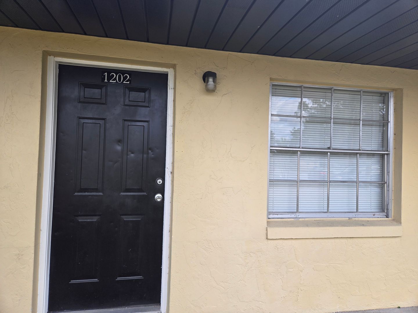 Sebring Apartment: 1108-1116 Melody Ln