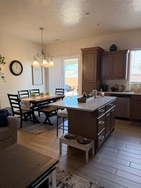 Townhome In Hurricane – photo 1