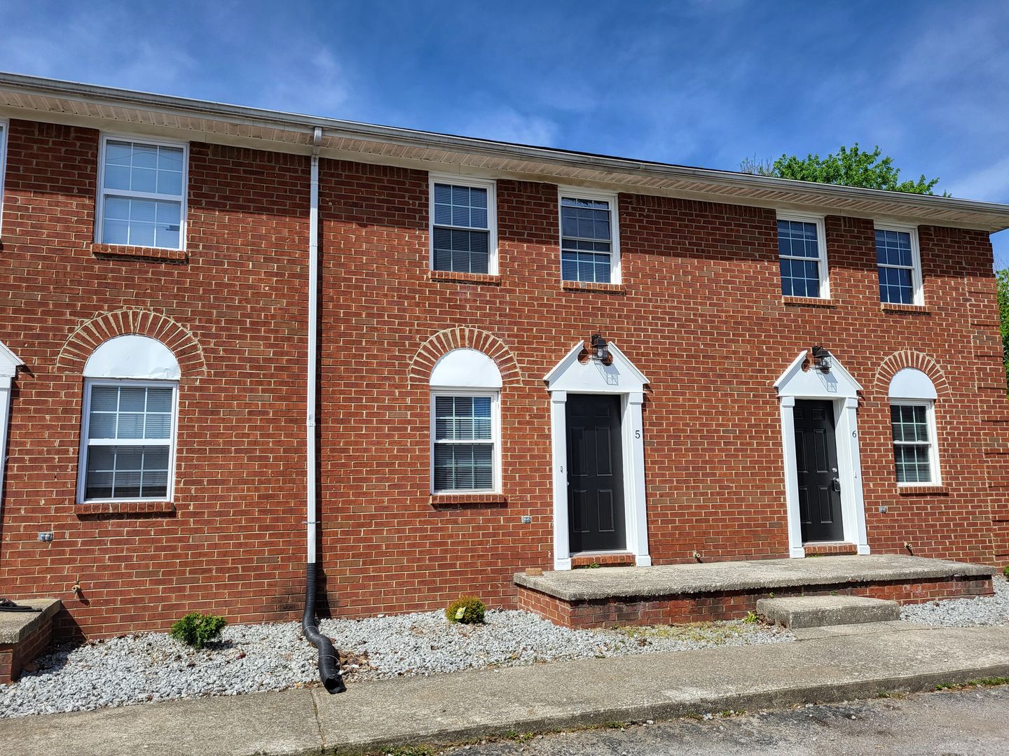 Berea Apartment: 102 Barnes Lane