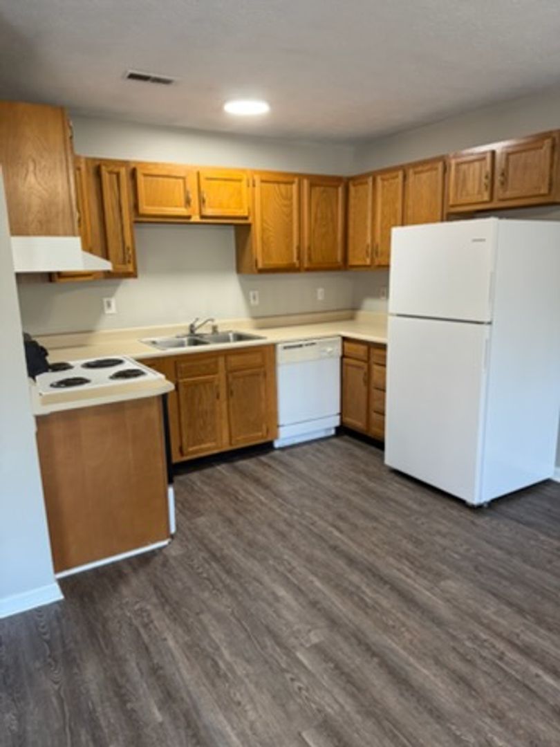 Richmond Apartment: 239 McDaniel Drive