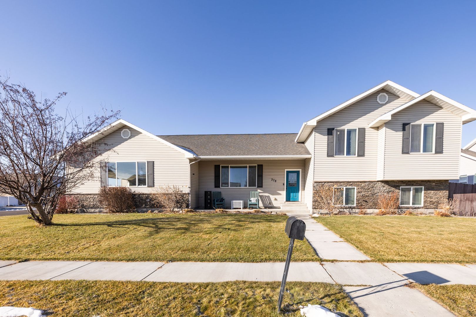 Sugar City House: 378 South Pine Ave