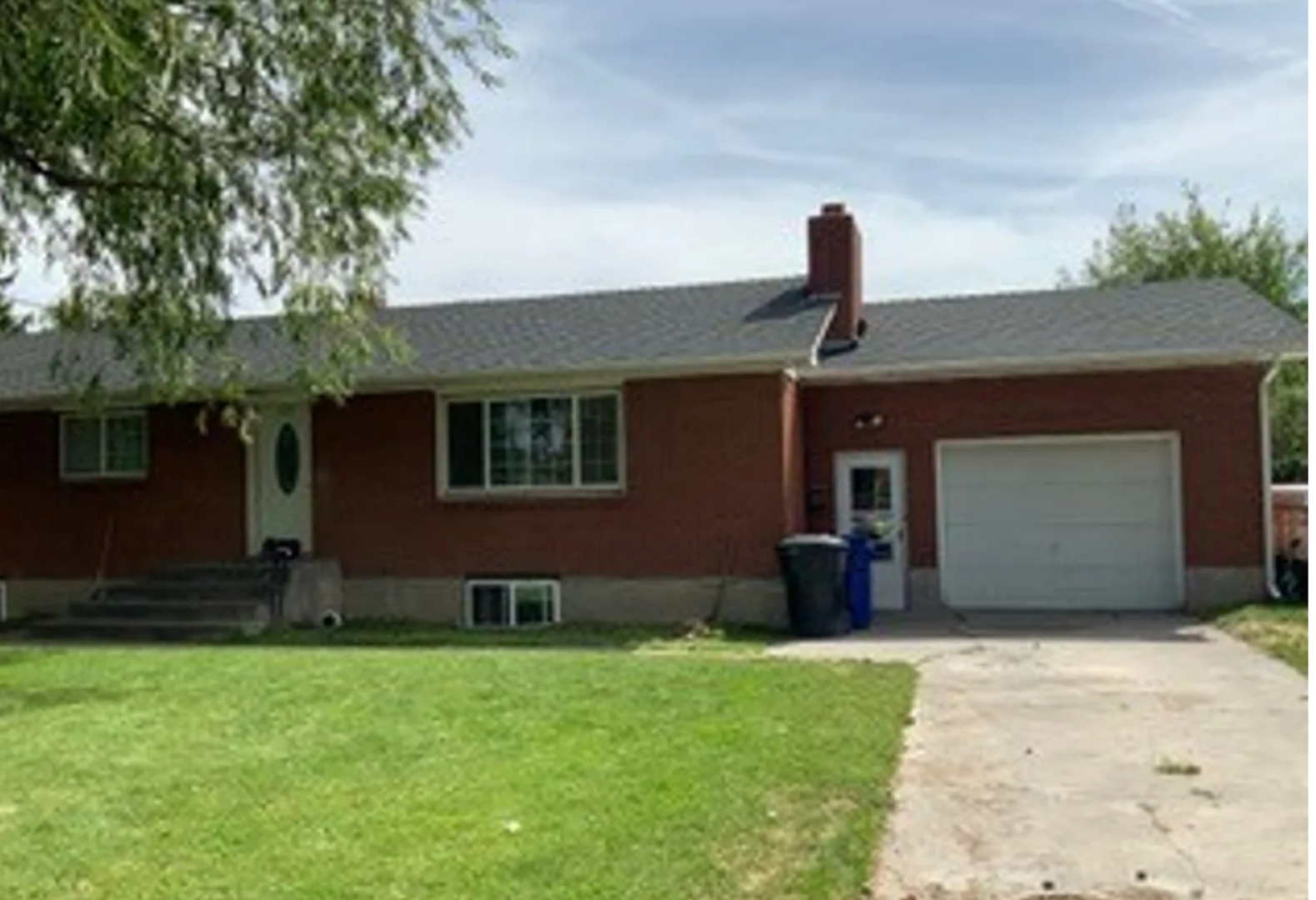 Rexburg Apartment: 325 S 3rd W