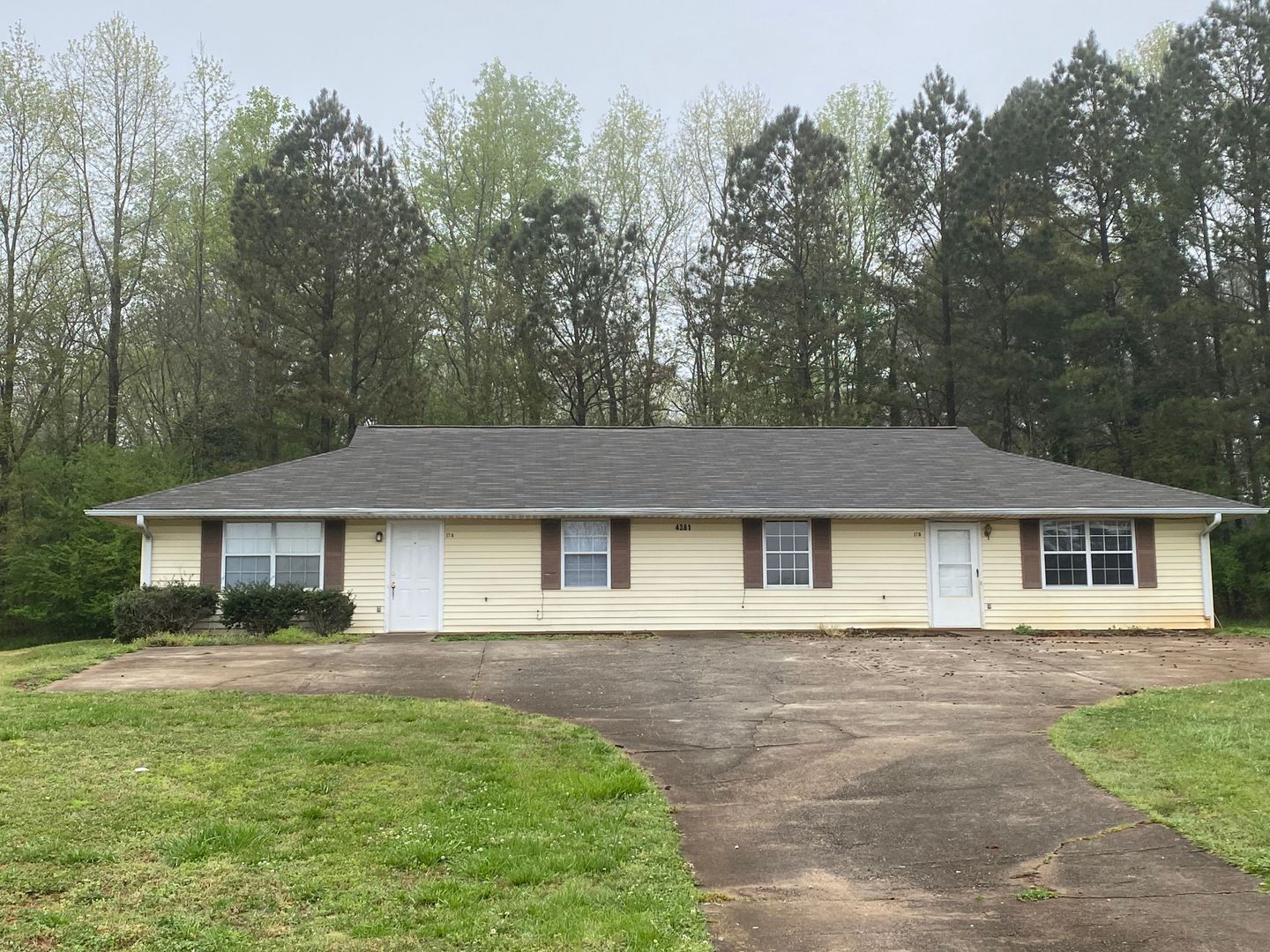 Oakwood Apartment: PO BOX 37