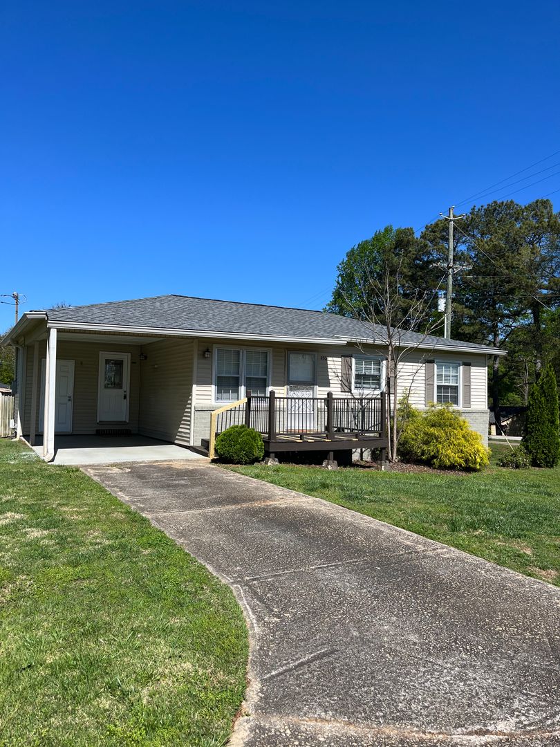 3 Bedroom, 1 Bath House