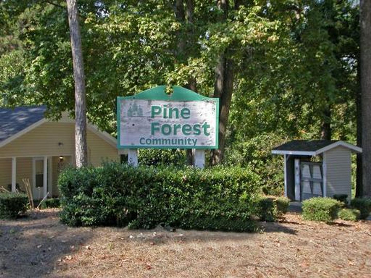 Oakwood Apartment: PO Box 37