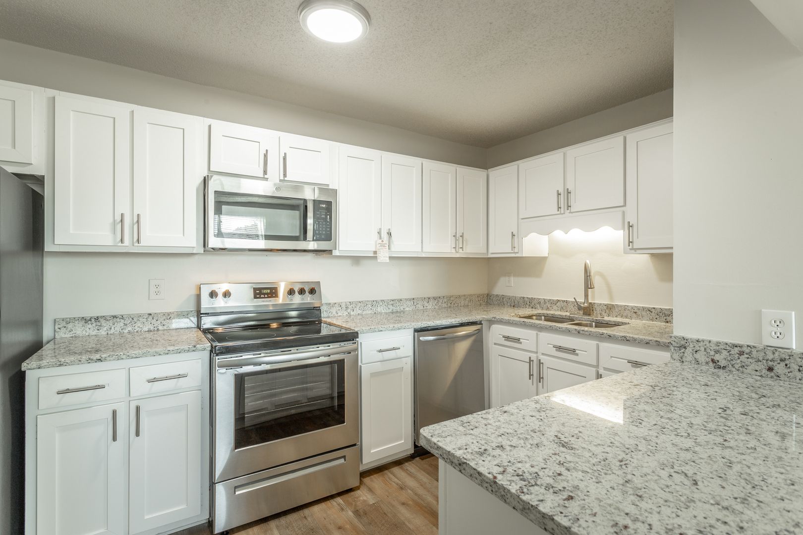 Chattanooga Apartment: 127 Goodson Avenue