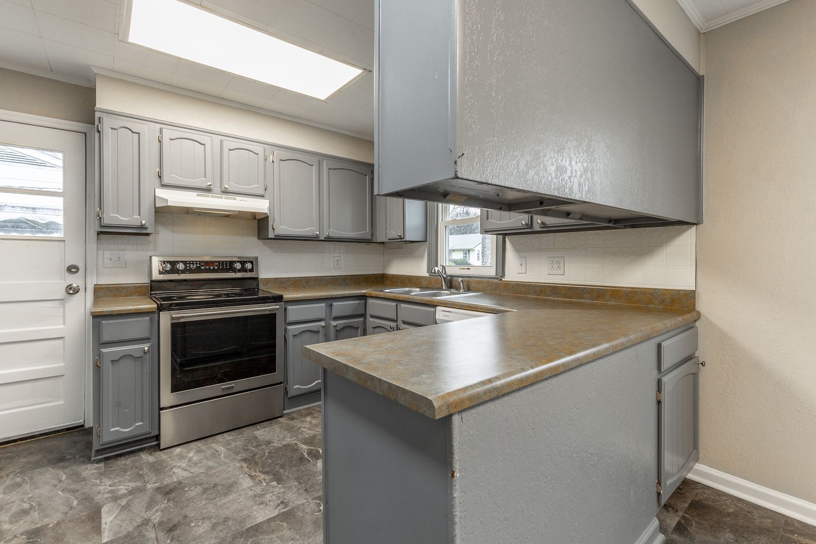 Chattanooga House: 5501 Rosemont Drive