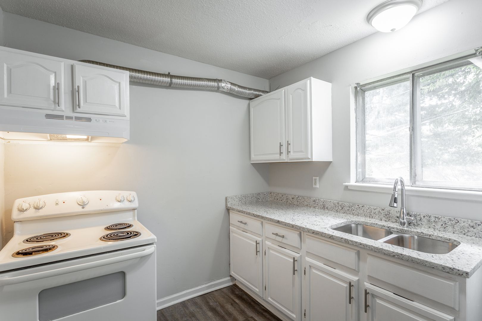 Hixson Apartment: 4405 Delashmitt Road