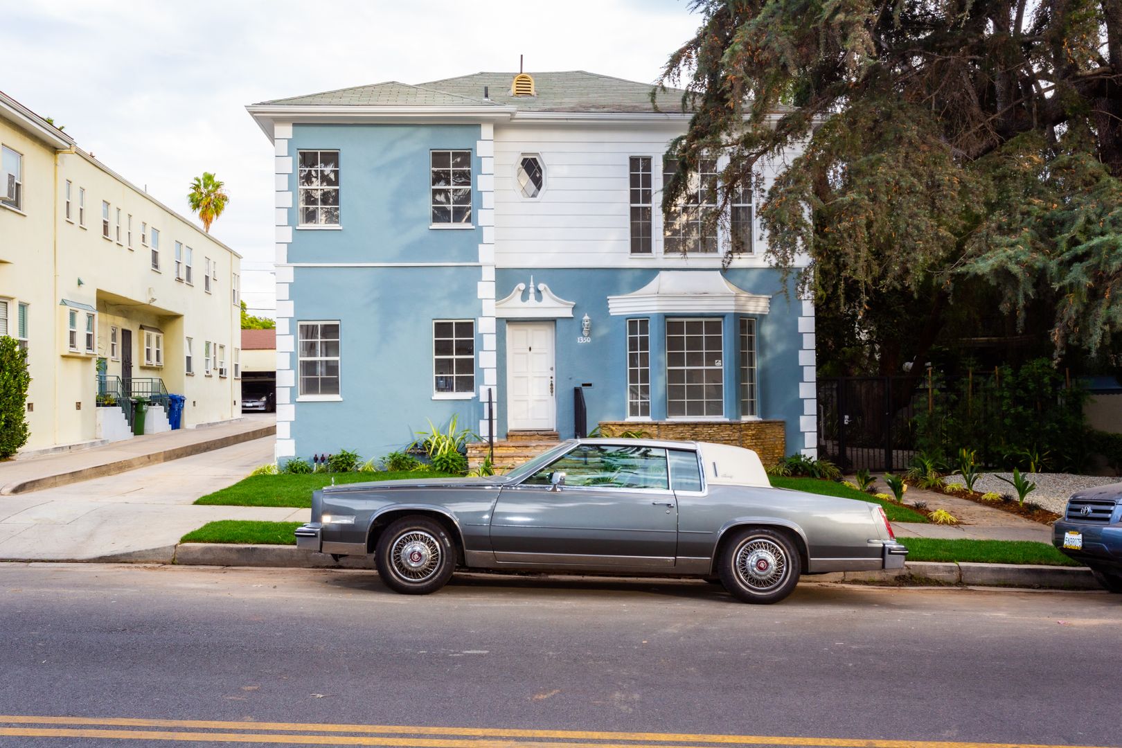 Los Angeles Apartment: 1344 N Alta Vista Blvd