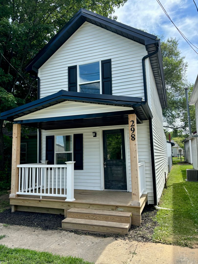 Marion House: 298 Midlam Avenue