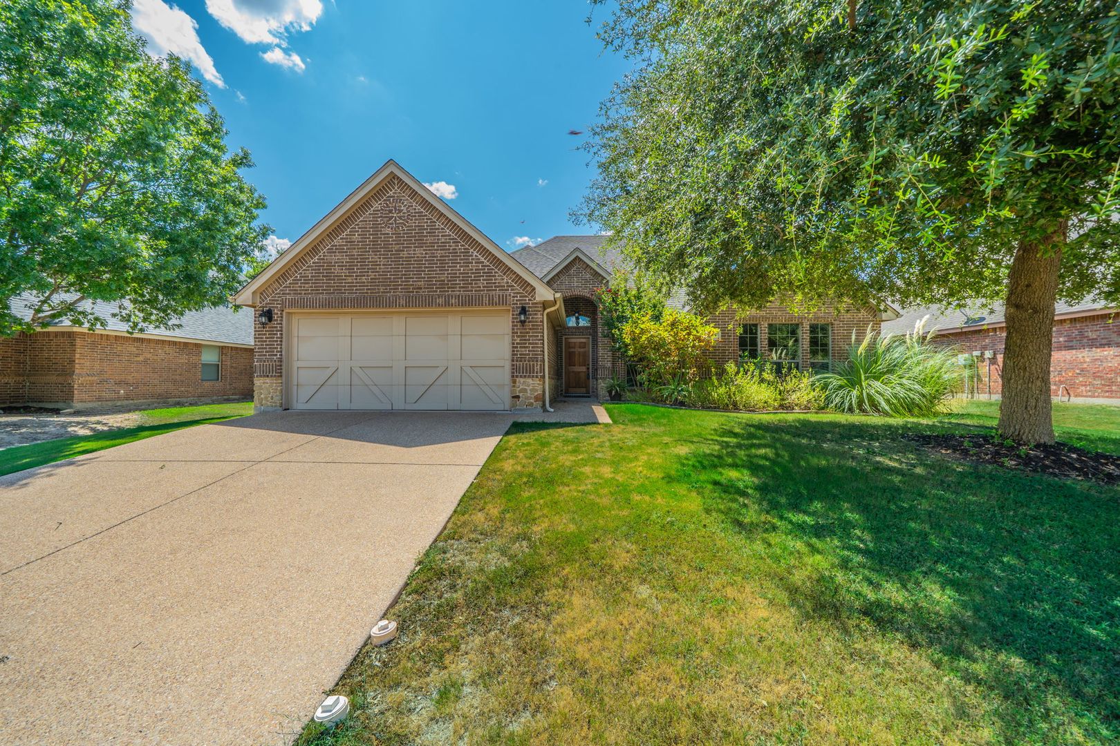 Aledo House: 109 Chateau Dr.
