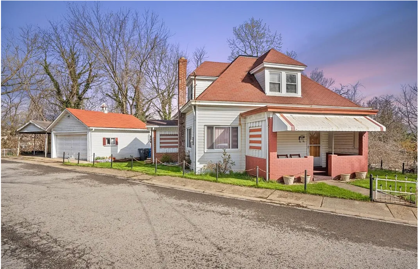 Scott Twp House: 204 Kismet St