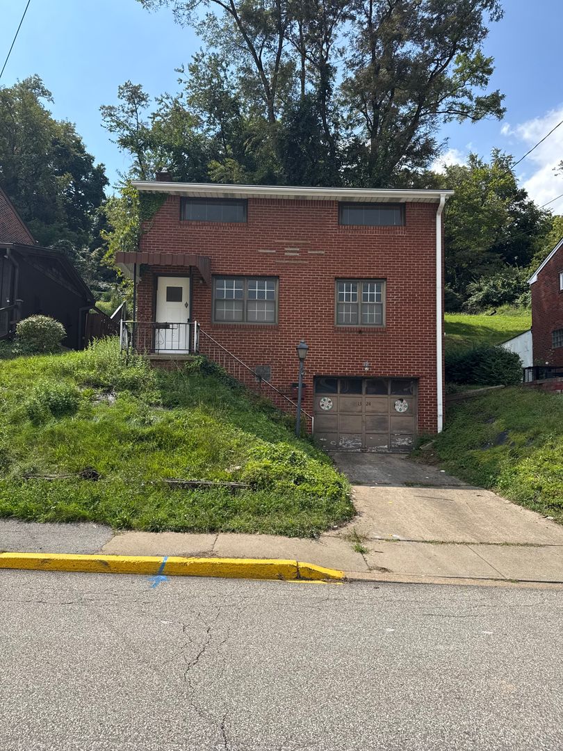 McKeesport House: 1324 Romine Ave