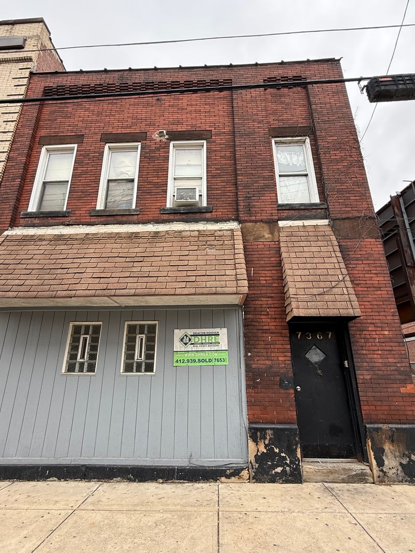 Pittsburgh Apartment: 7367 Denniston Ave.