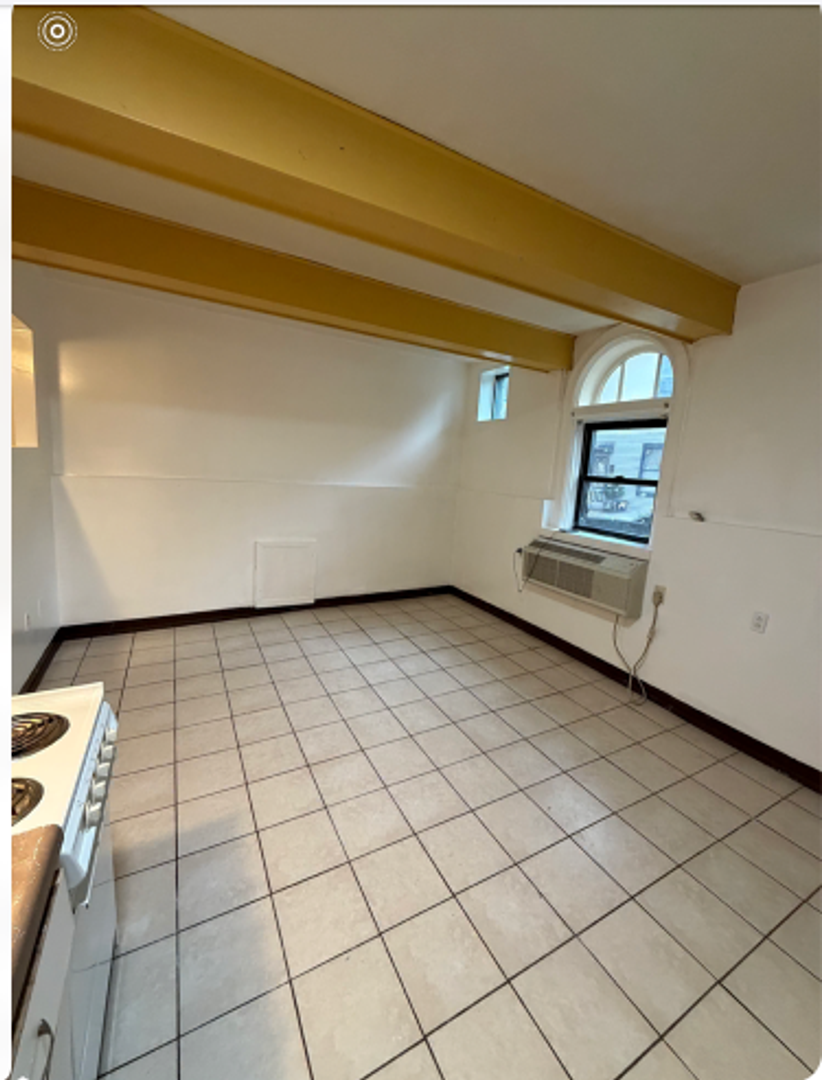 Pittsburgh Apartment: 1107 Langtry - Unit 5