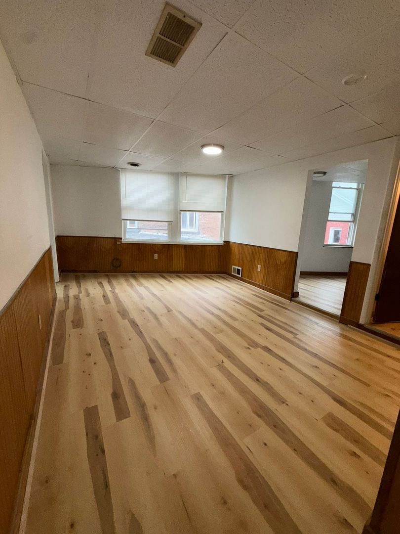 Springdale Apartment: 224 Butler St
