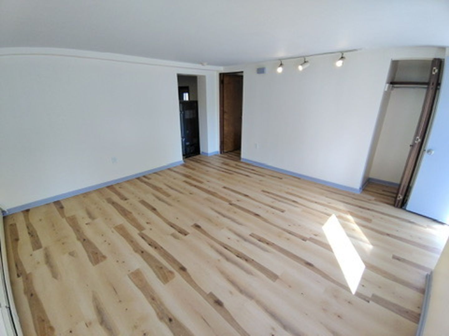 Springdale Apartment: 218 Butler St.