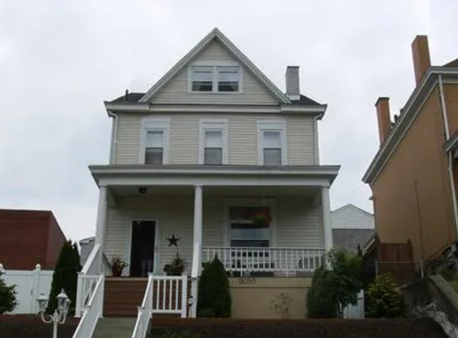 Pittsburgh House: 2035 Wesmont Ave.