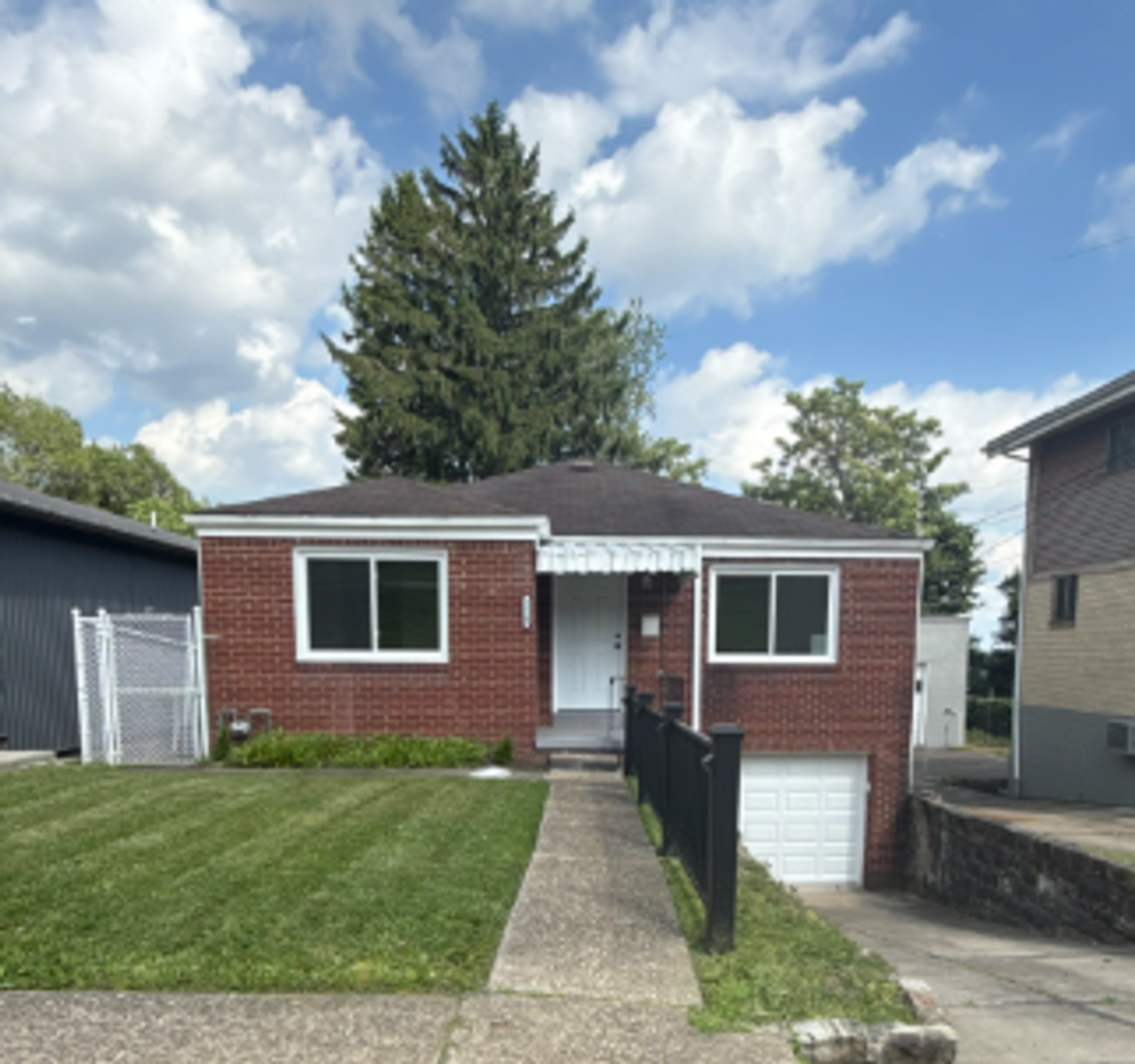 Pittsburgh House: 3550 Camp St.