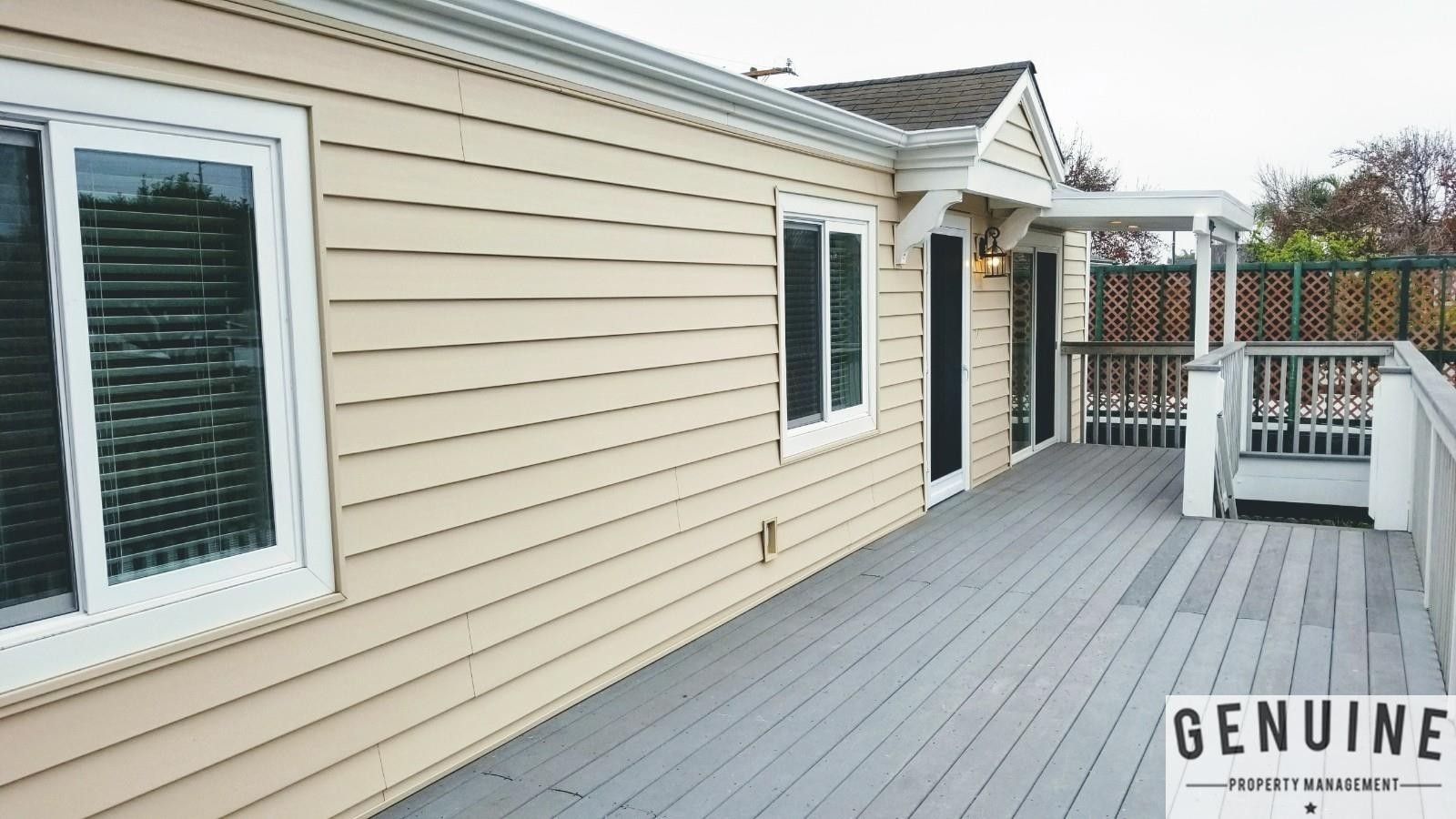 Huntington Beach House: 1008 England Street