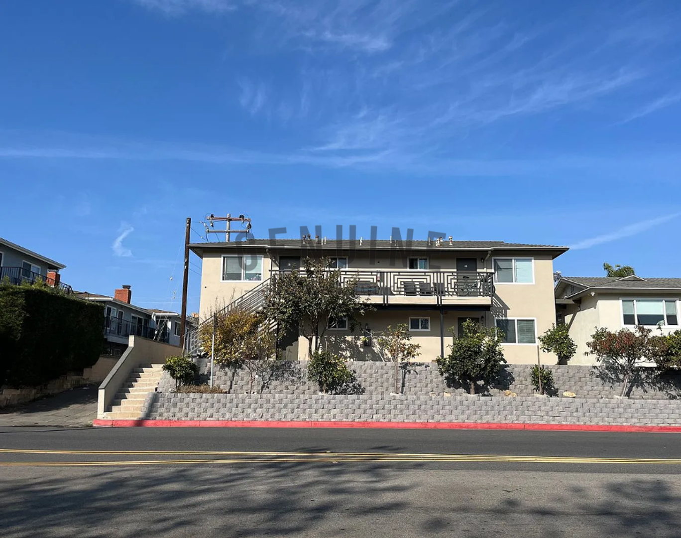 Huntington Beach Apartment: 101 Huntington St