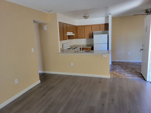 Completely Renovated 2 BR, 2 Bath in Sacramento – photo 1