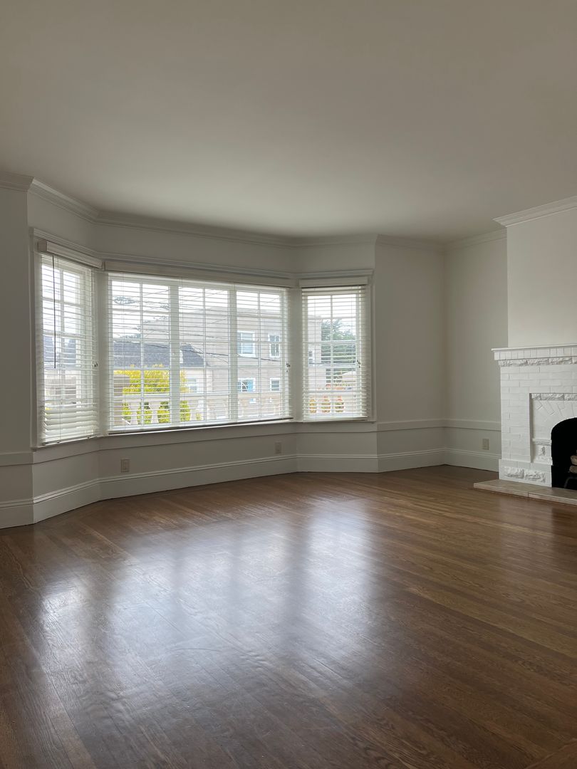 1214 35th Avenue - Main Image