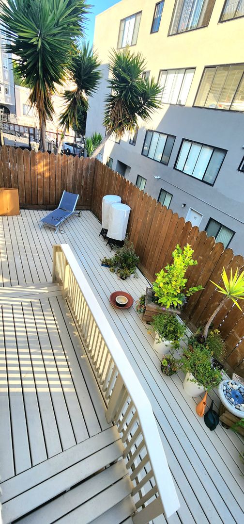 San Francisco Apartment: 19 Ramona Avenue