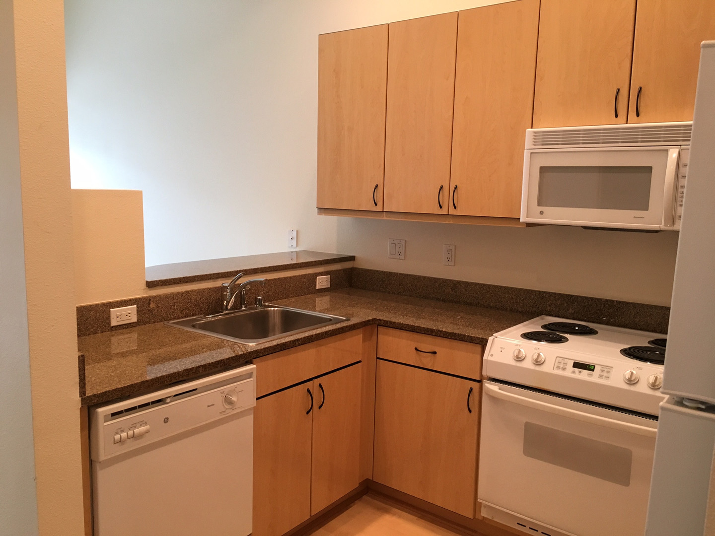 Mercer Island Apartment: 3011 78th Avenue SE