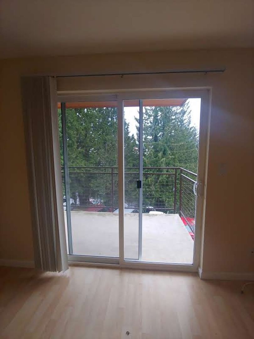 Mercer Island Apartment: 2717 76th Avenue SE