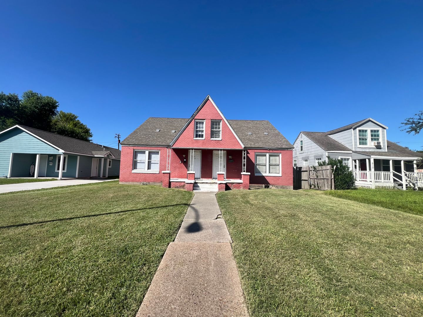Texas City House: 514 10th Ave N