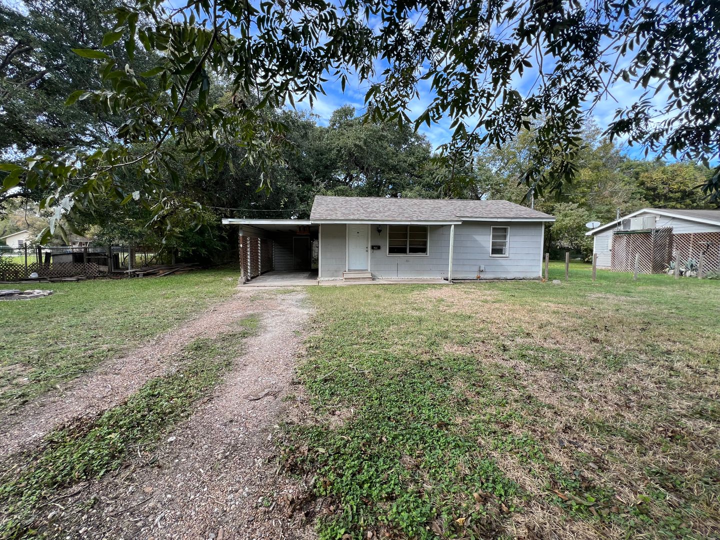 La Marque House: 1026 Meyer St