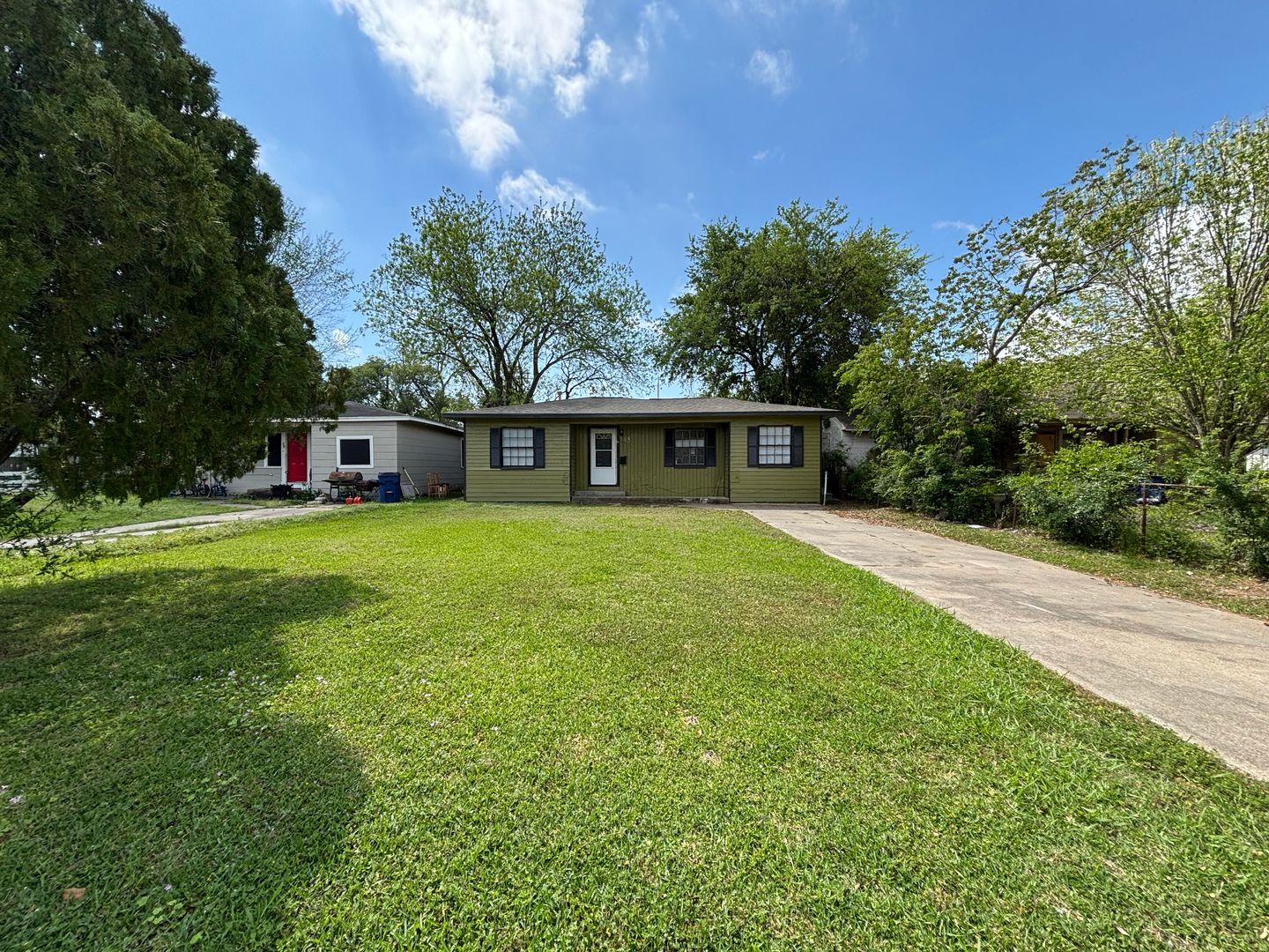 Texas City House: 45 17th Ave N