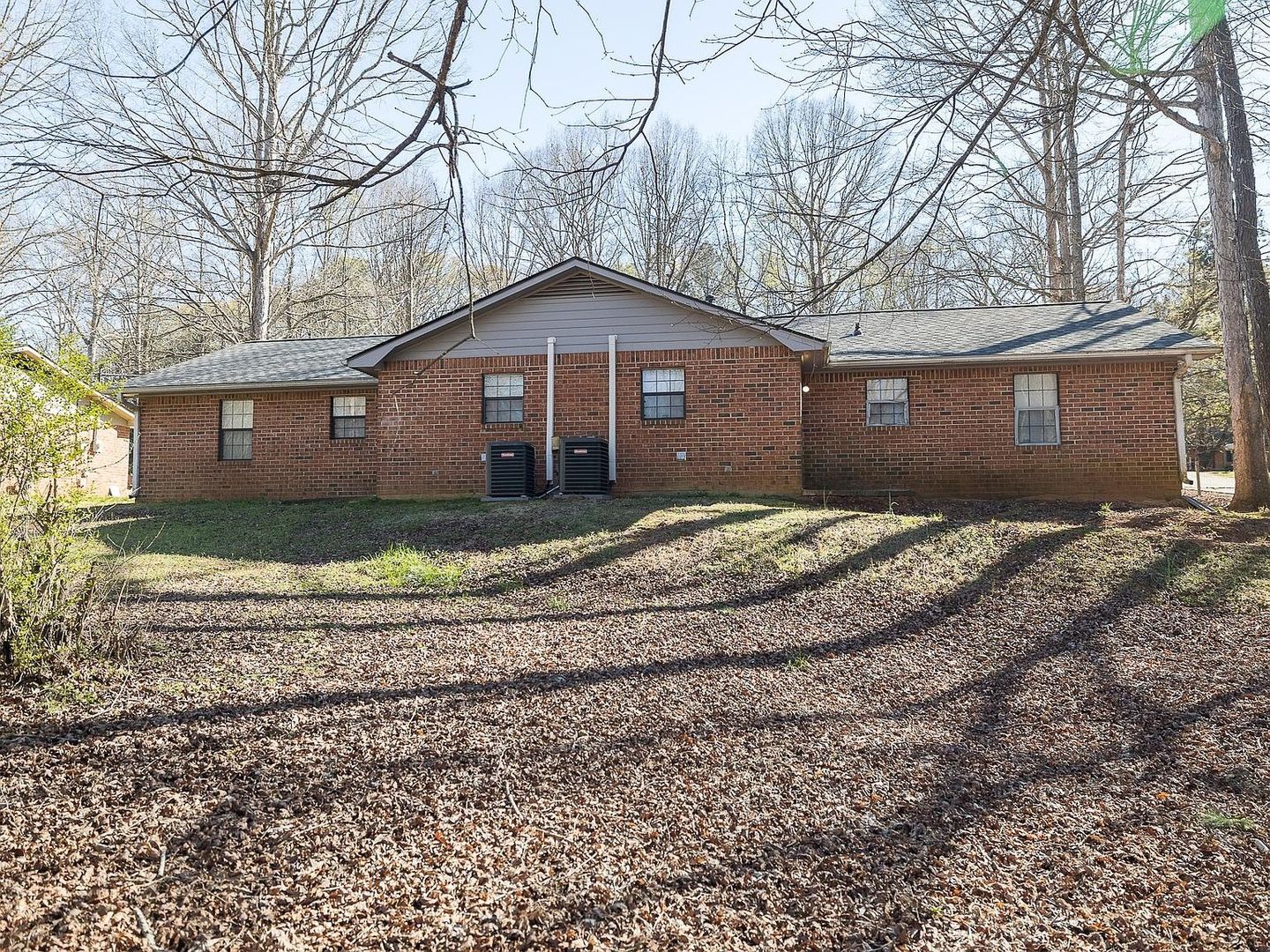 Athens Apartment: 151 Massey Lane