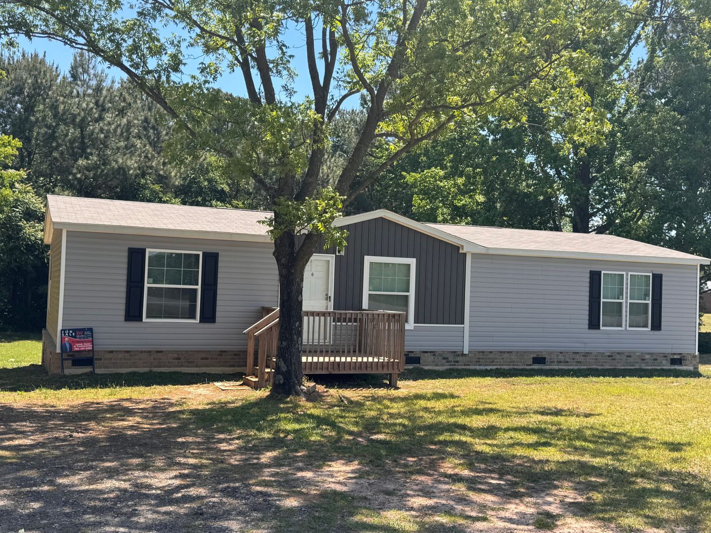Danielsville House: 552 Sewell Mill Road