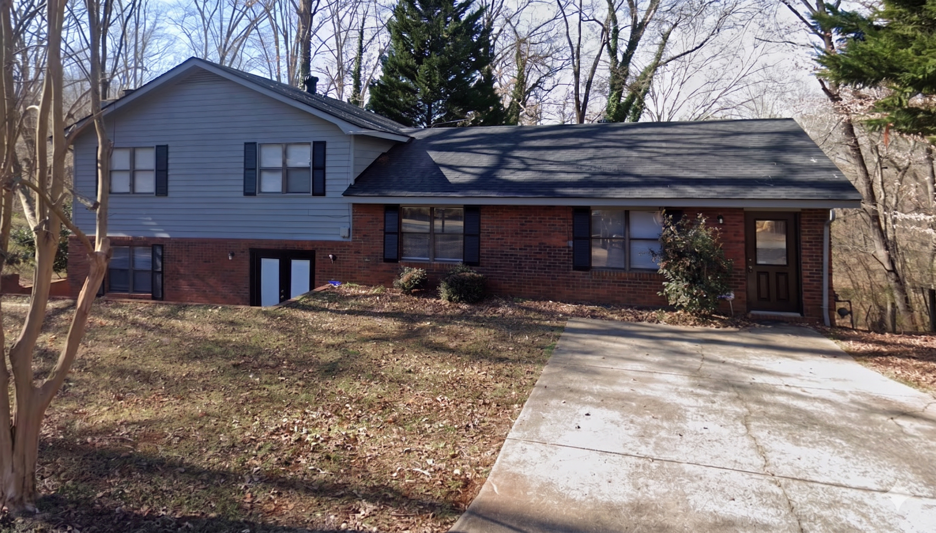 Athens Apartment: 1120 Sweetwater Circle