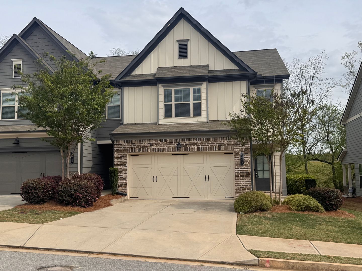Flowery Branch Townhome: 5619 Parkview Lane